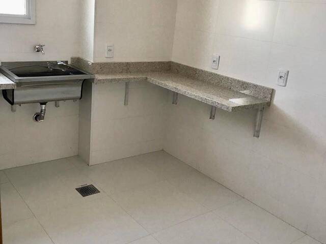 Apartamento para Venda em Goiânia - 4