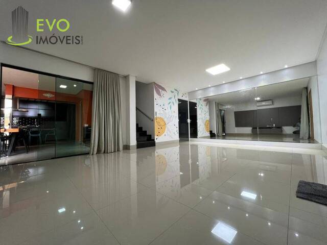 Duplex para Venda em Goiânia - 3