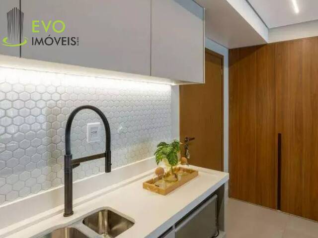 Apartamento para Venda em Goiânia - 4